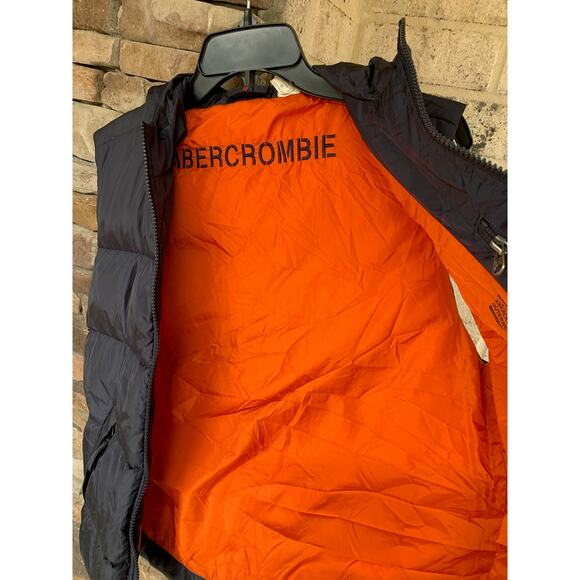 Abercrombie & Fitch Goose Down Hooded Vest-Size Medium - Picture 4 of 8